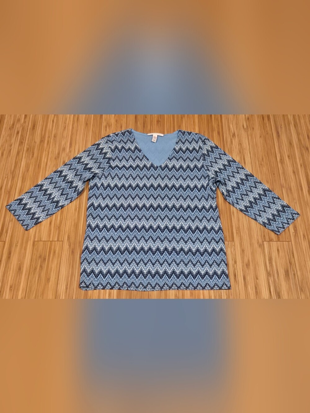 JM Collection Blue Chevron V-Neck Knit Top